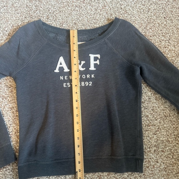 Abercrombie & Fitch Sweatshirt - Picture 4 of 6